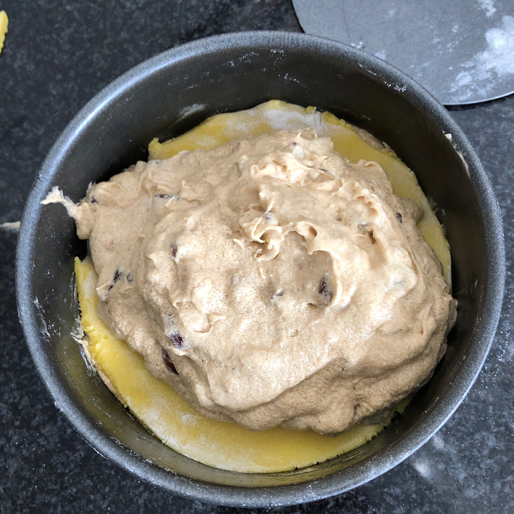 Assemble simnel cake