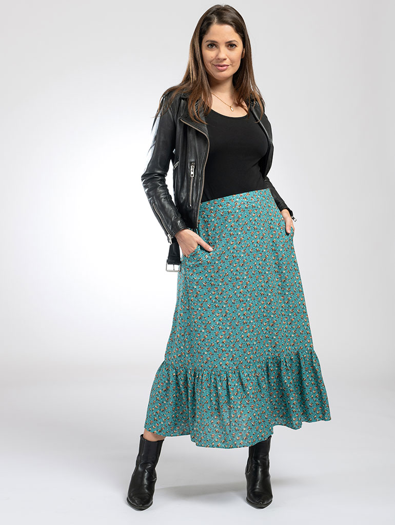 Tiered skirt