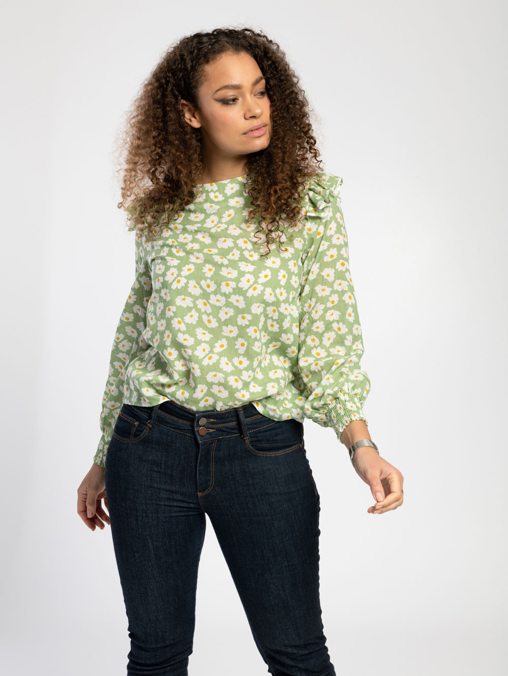 Frill Shoulder Blouse in Green Daisy